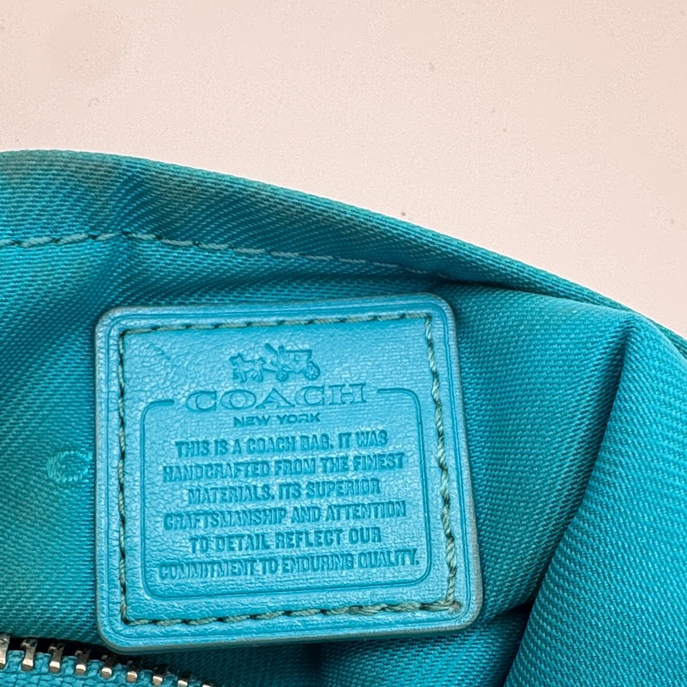 Coach Kitt Crossbody Bag Teal Pebbled Leather Adjustable Strap Small Purse - Picture 2 of 10